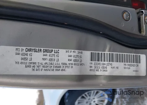 2010 Chrysler 300 Touring/Signature Series/Executive Series z USA, uszkodzony, nr VIN 2C3CA5CV8AH122749